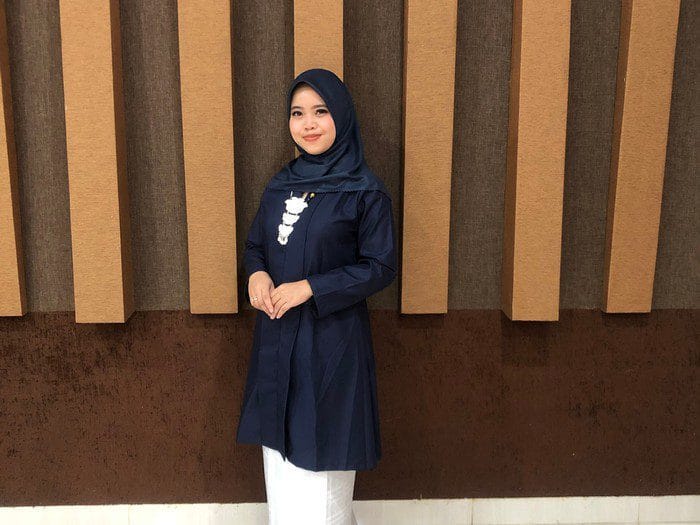 dina guru kimia sma pradita dirgantara