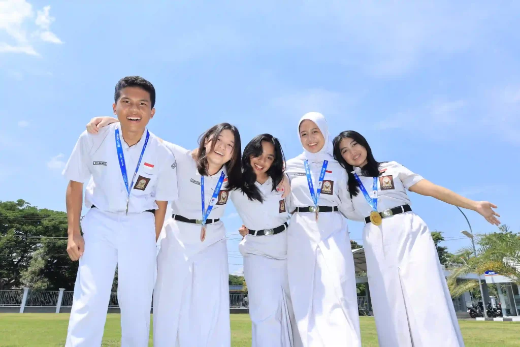Siswa Pradita Pecah Telur Medali Emas OSN 2025